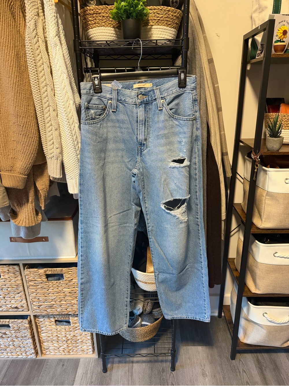 Levis Baggy Dad Distressed Women's Jeans 26x30